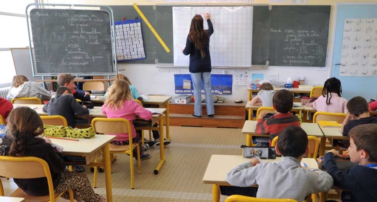 Deficit de patru mii de profesori în Franța